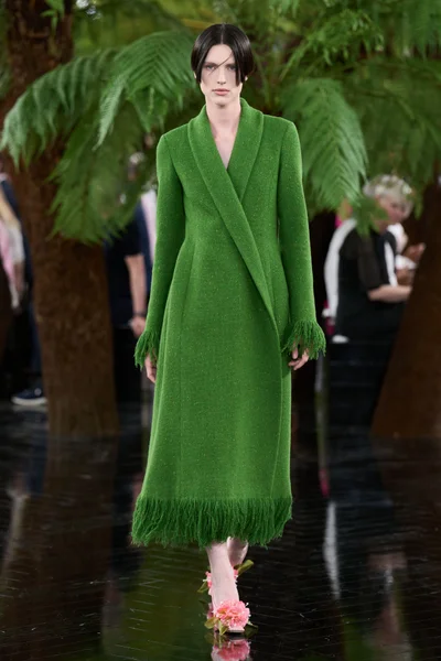 Look 34